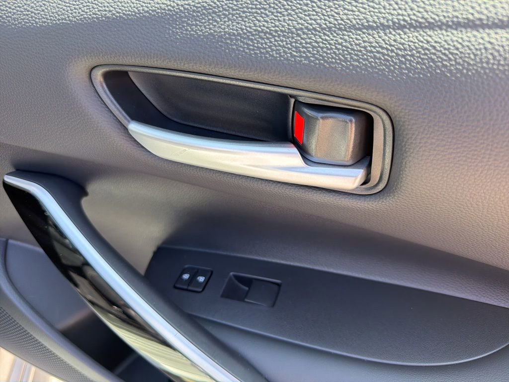 Used 2025 Toyota Corolla XLE image 30