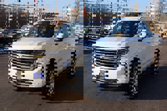 Used 2021 Chevrolet Suburban High Country image 15