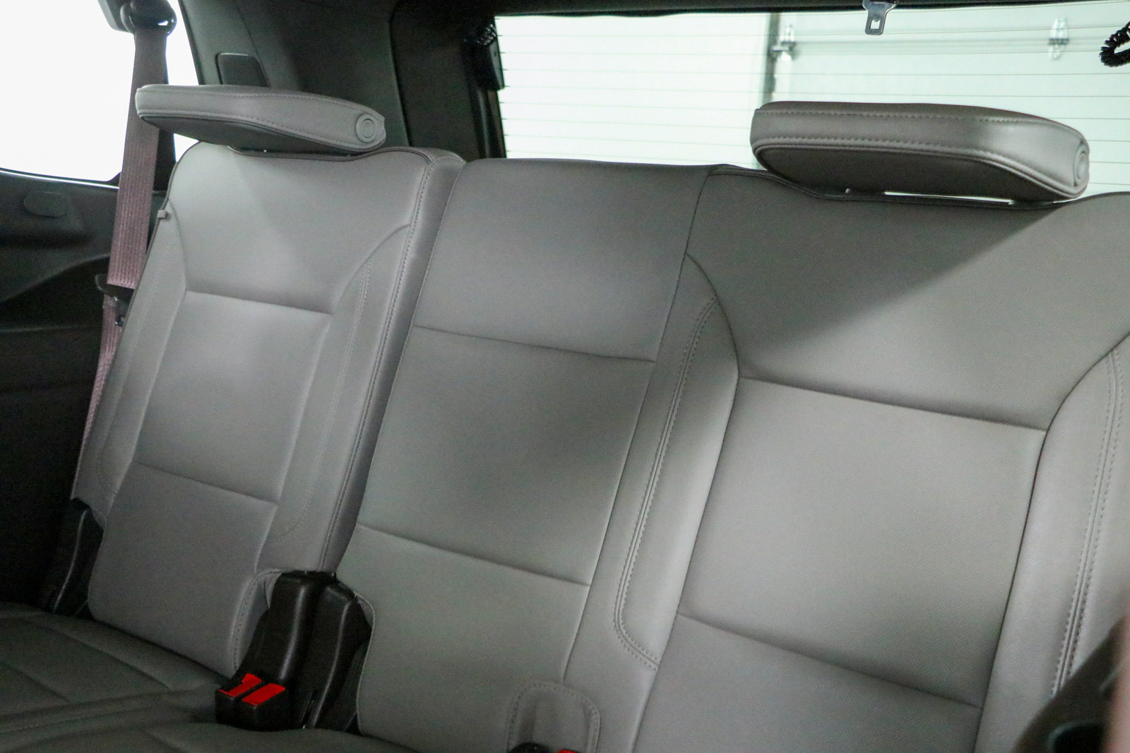Used 2023 GMC Yukon SLT w/ SLT Premium Package AWD/4WD image 30