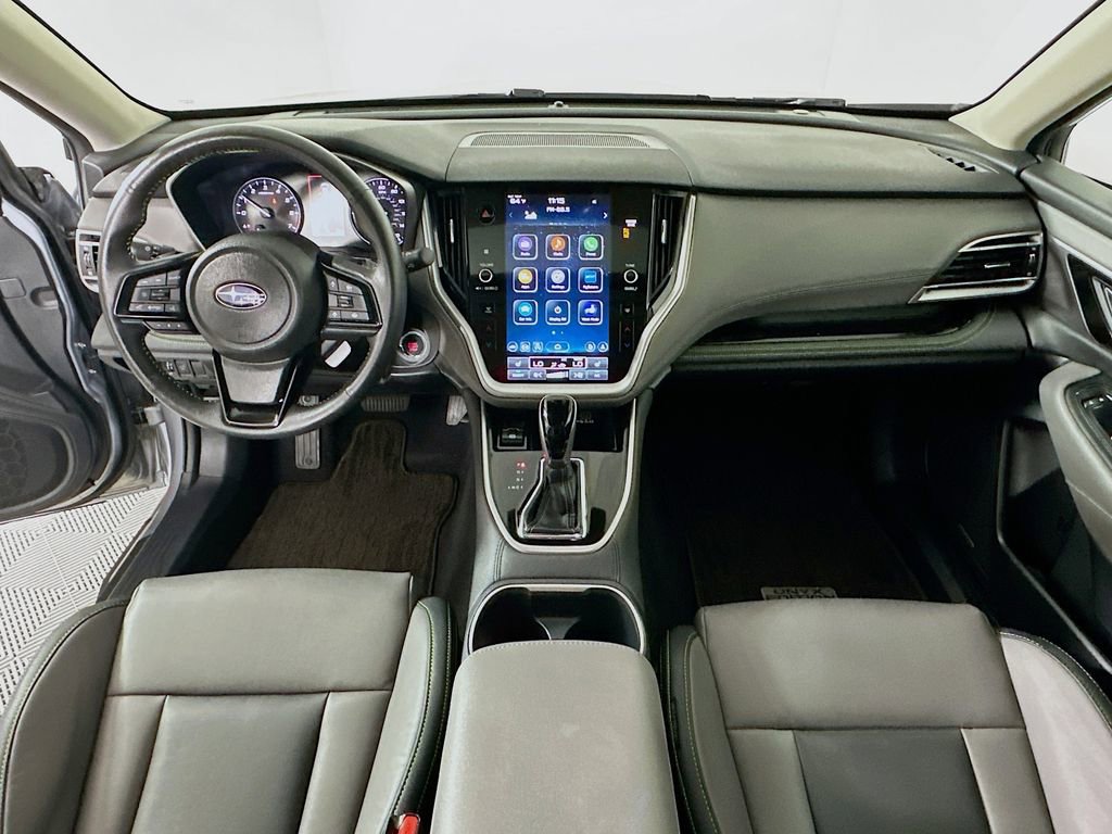 Used 2025 Subaru Outback Onyx Edition image 3