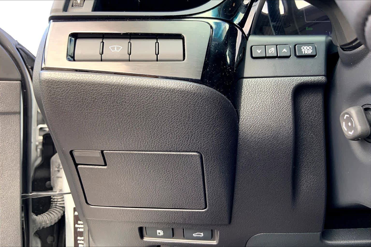 Used 2024 Lexus ES 350 w/ Technology Package FWD image 33