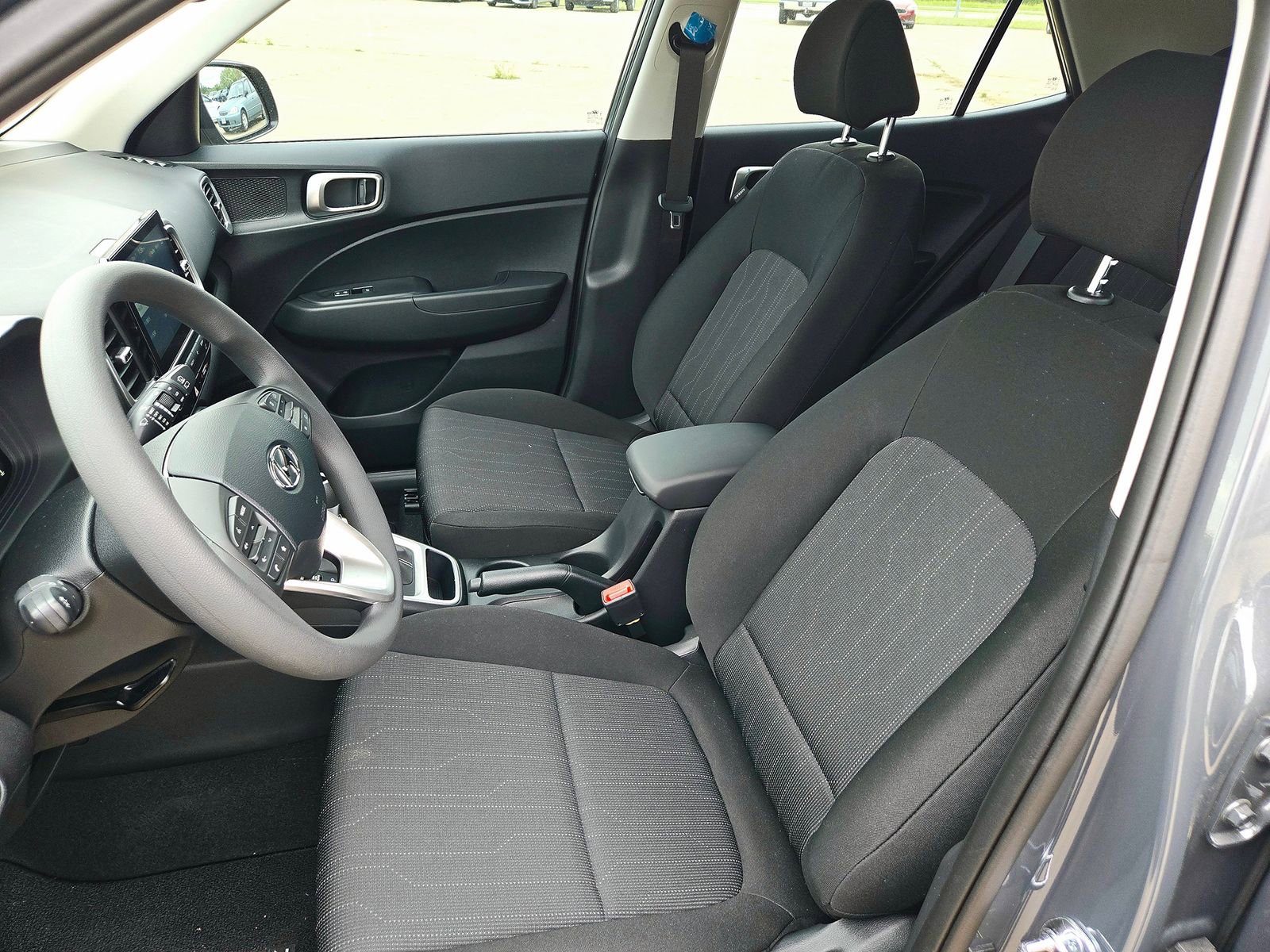 New 2026 Hyundai Venue SE FWD image 15