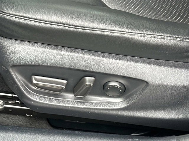 Used 2022 Toyota Camry XSE image 23