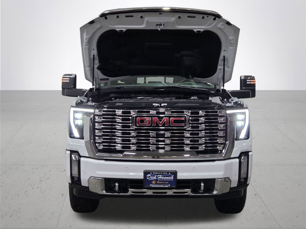Used 2025 GMC Sierra 3500 Denali w/ Denali Reserve Package image 25
