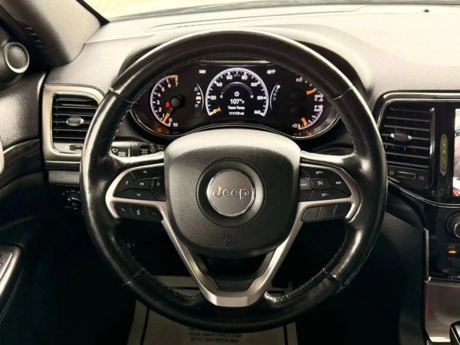 Used 2020 Jeep Grand Cherokee Altitude AWD/4WD image 31