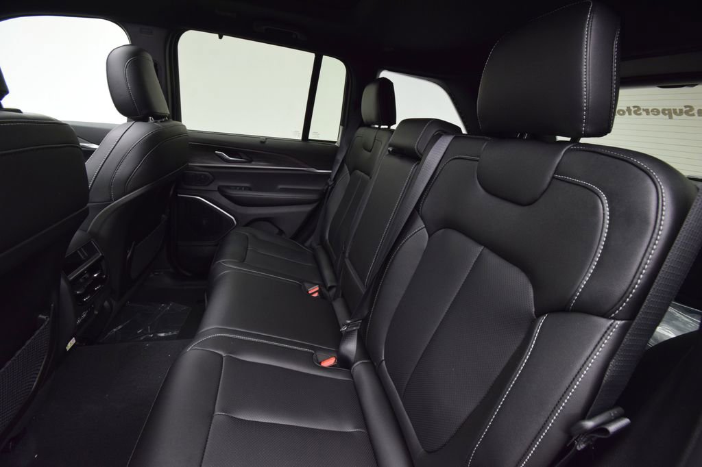 Used 2025 Jeep Grand Cherokee Limited 4xe image 20