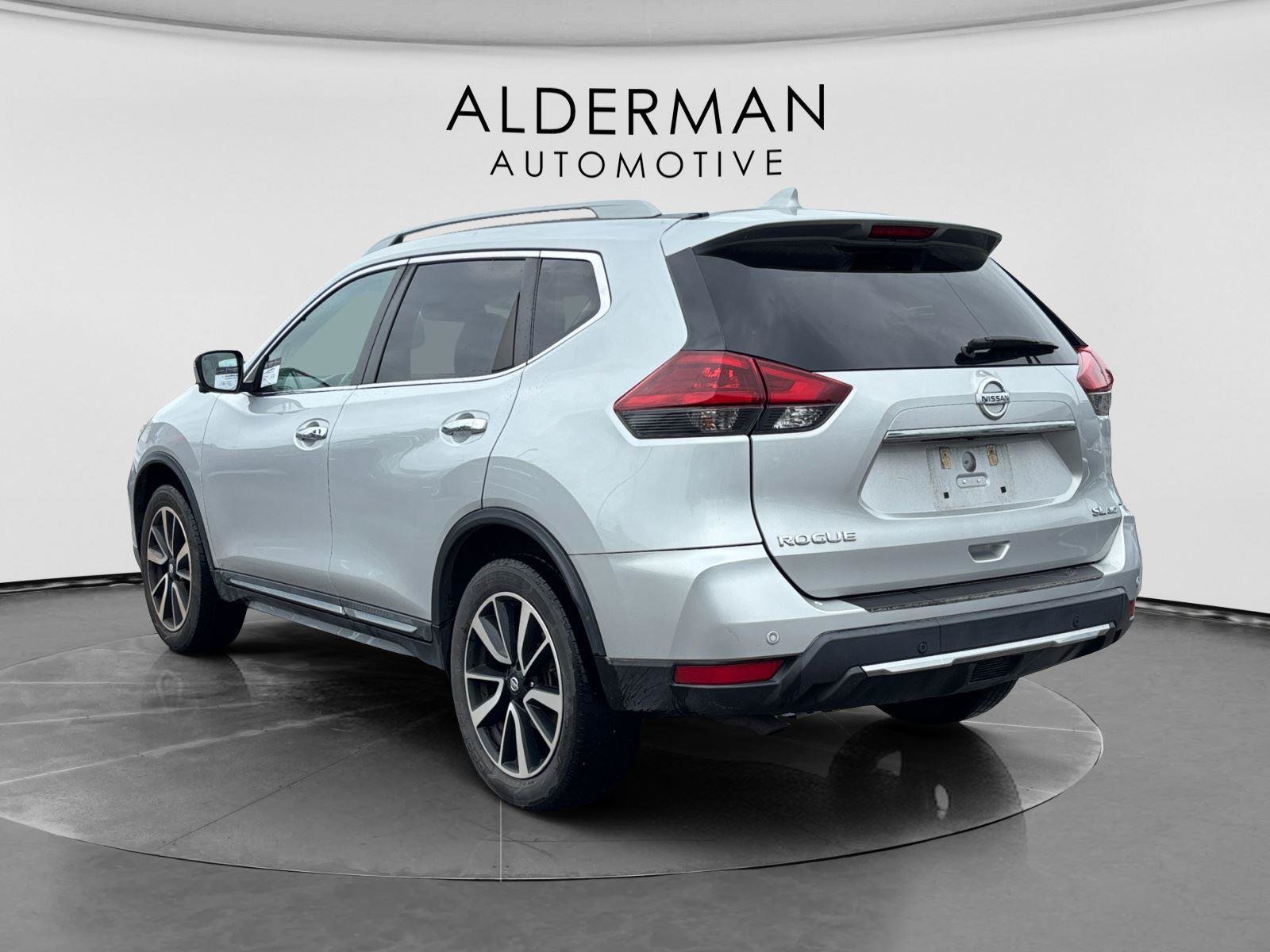 Used 2019 Nissan Rogue SL AWD/4WD image 3
