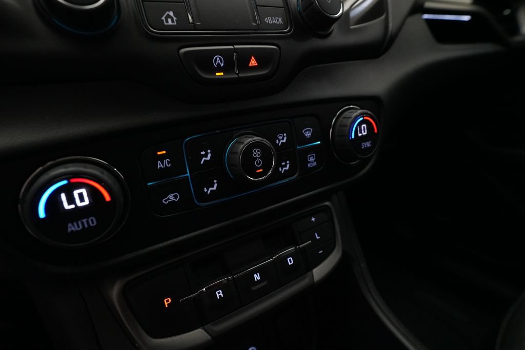 Used 2022 GMC Terrain AT4 w/ Infotainment Package II AWD/4WD image 21