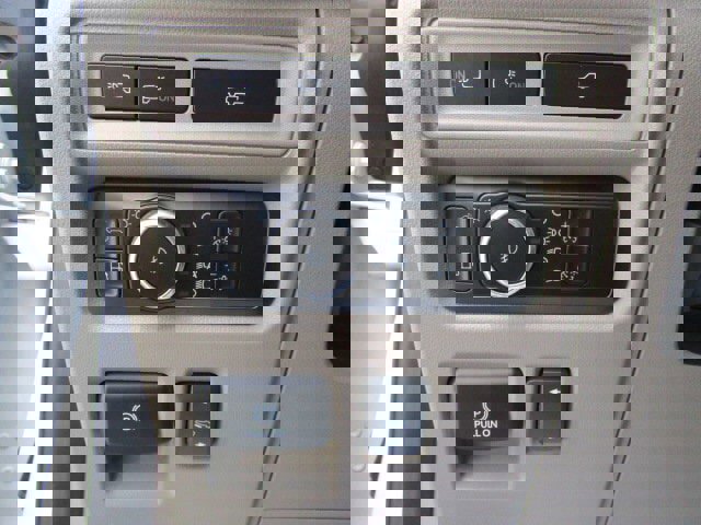 Used 2024 Ford F150 Platinum w/ Equipment Group 703A Plus image 15