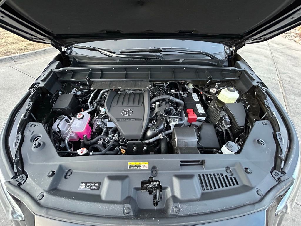 Used 2026 Toyota Sienna Platinum image 30