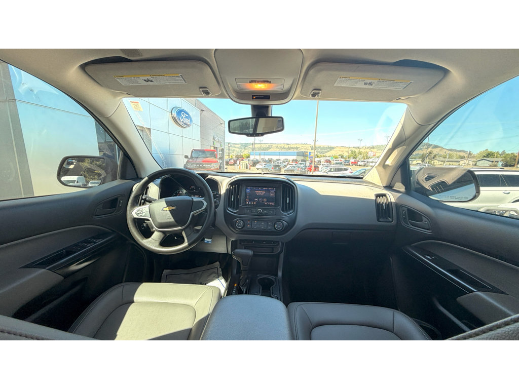 Used 2021 Chevrolet Colorado W/T w/ WT Convenience Package AWD/4WD image 13