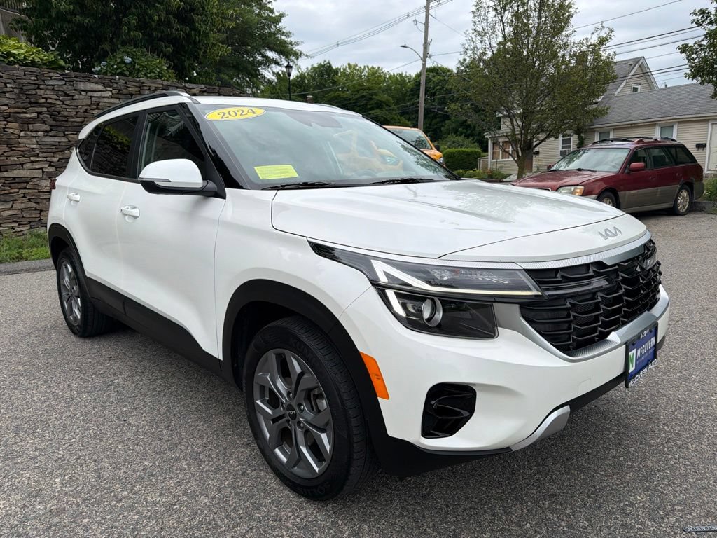 Certified 2024 Kia Seltos S AWD/4WD image 9
