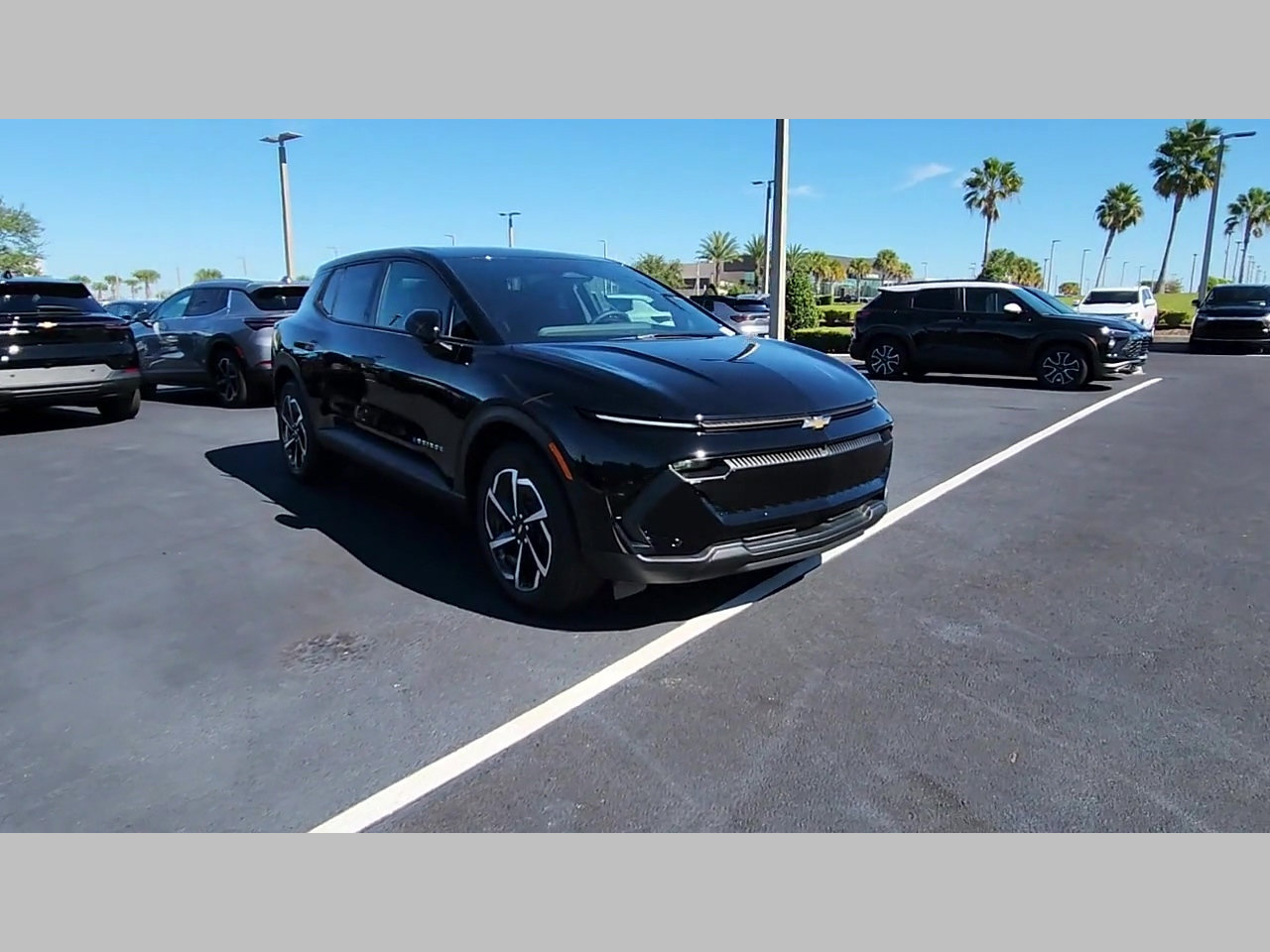 New 2026 Chevrolet Equinox EV LT image 24