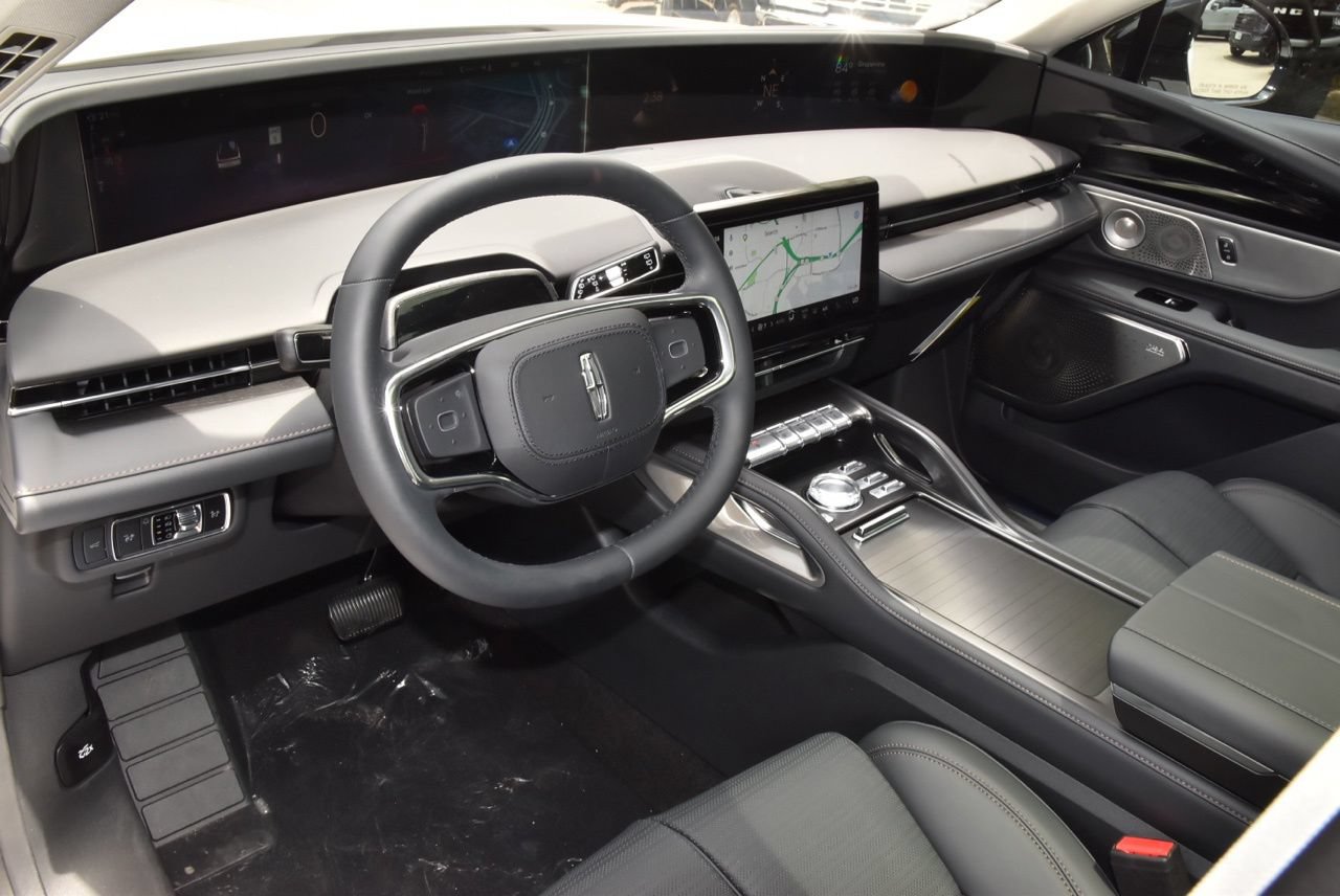 New 2026 Lincoln Nautilus Reserve AWD/4WD image 42
