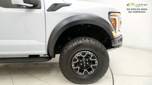 Used 2025 Ford F150 Raptor w/ Equipment Group 803A Raptor R AWD/4WD image 23