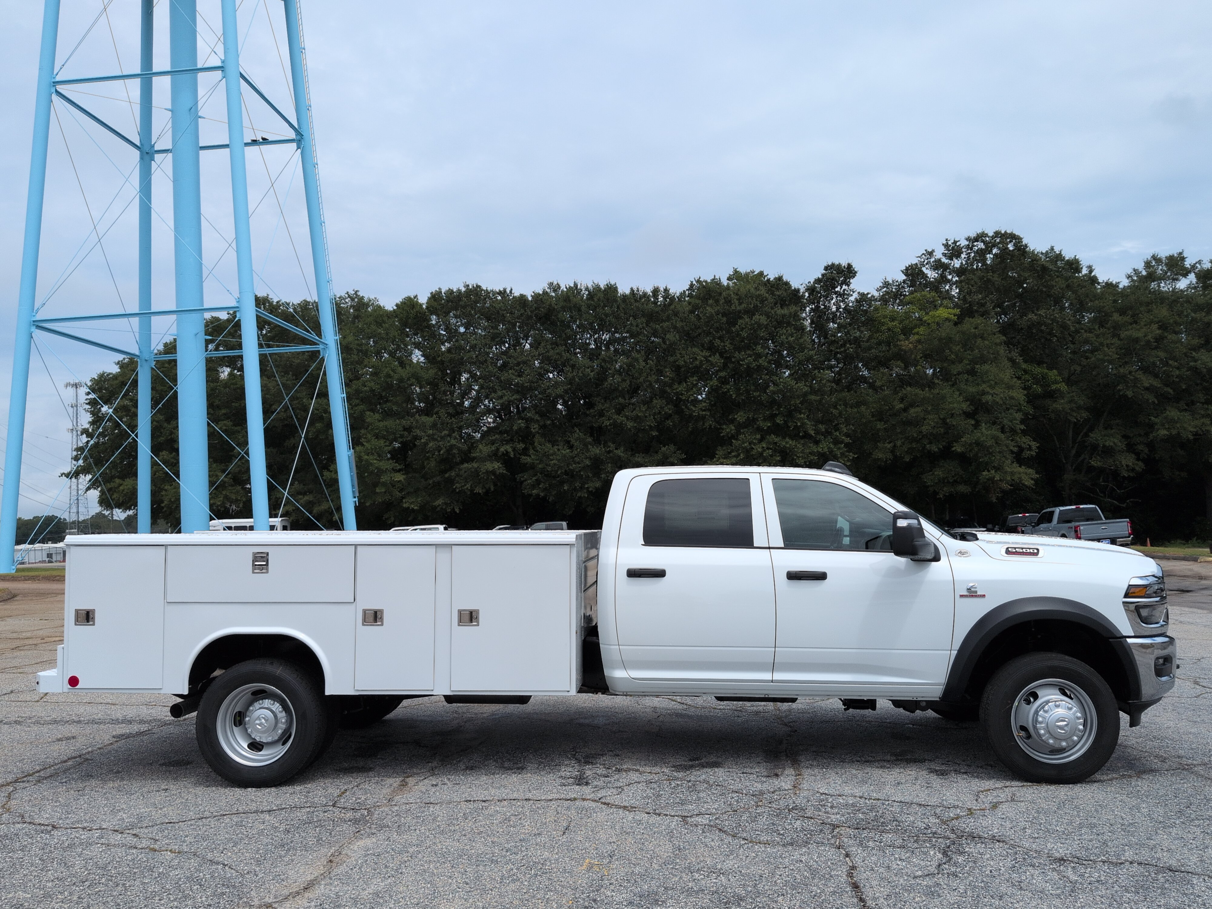 New 2026 RAM 5500 Tradesman w/ Chrome Appearance Group AWD/4WD image 2