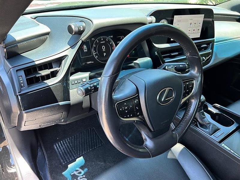 Used 2024 Lexus ES 350 w/ Premium Package FWD image 17