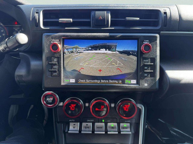 Used 2023 Toyota GR86 Premium image 30