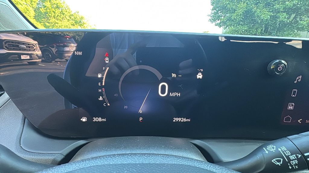 Used 2025 Buick Encore GX Preferred AWD/4WD image 18