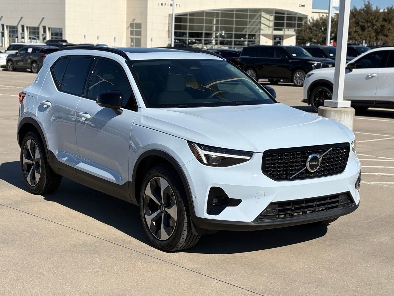 New 2026 Volvo XC40 B5 Plus w/ Protection Package Premier image 4