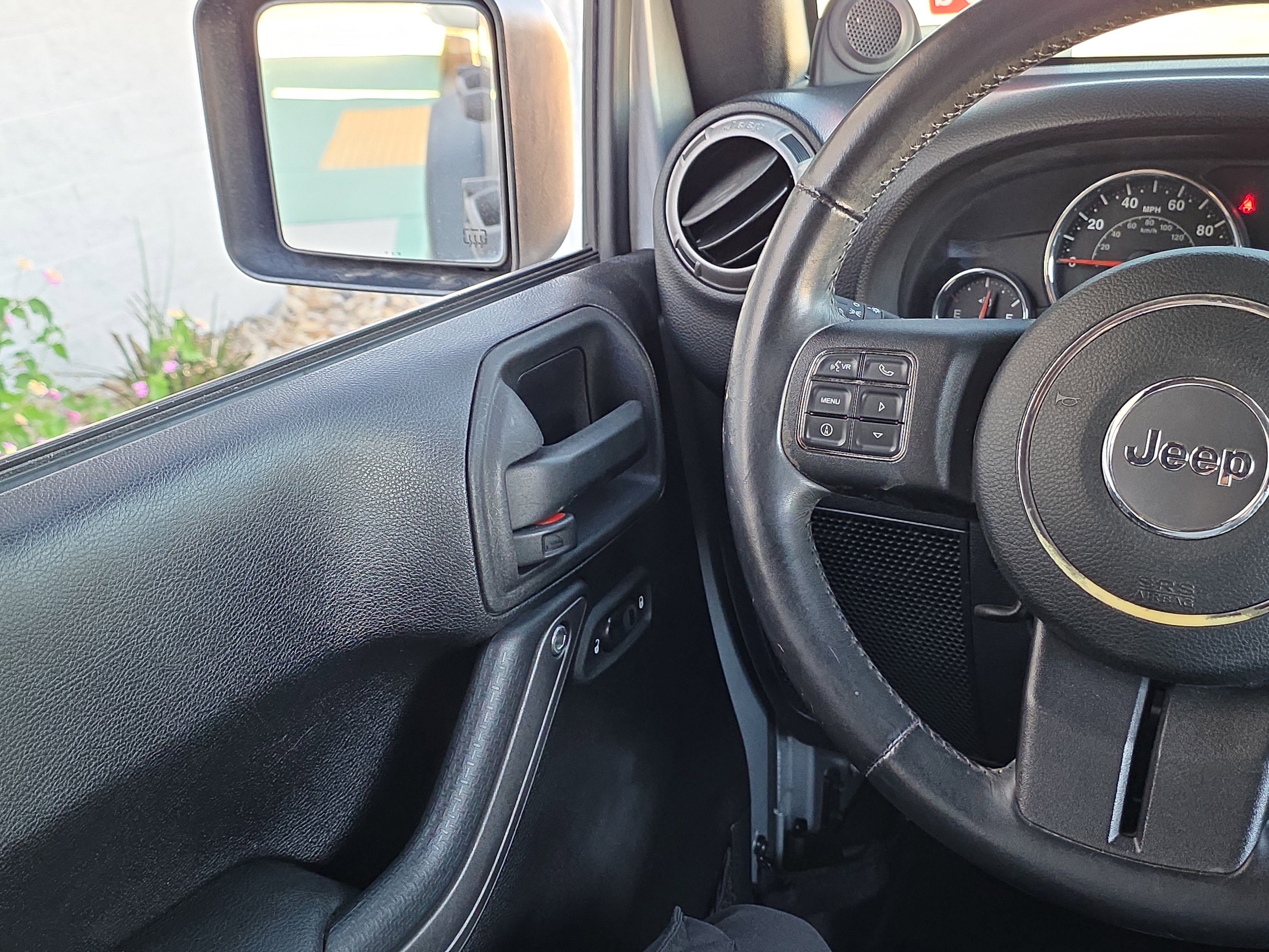 Used 2012 Jeep Wrangler Unlimited Sport image 26