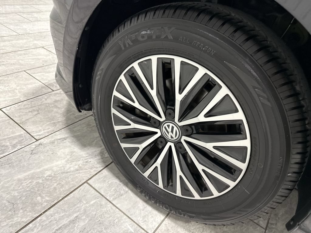 Used 2019 Volkswagen Jetta SEL FWD image 34