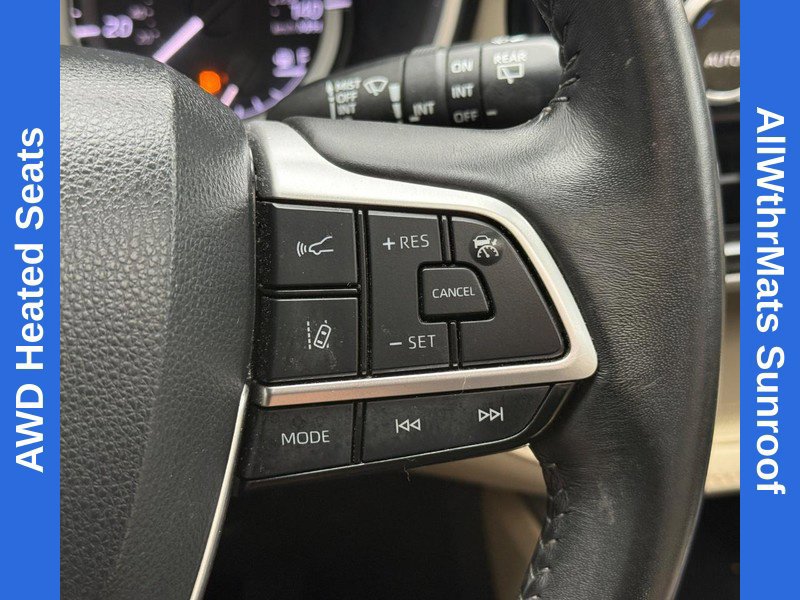 Used 2023 Toyota Highlander XLE AWD/4WD image 22