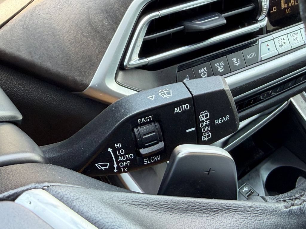 Used 2022 BMW X5 xDrive40i AWD/4WD image 38