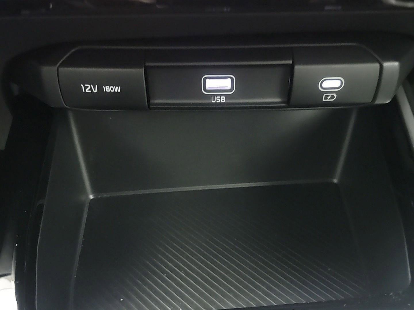 Used 2025 Kia Niro LX image 31