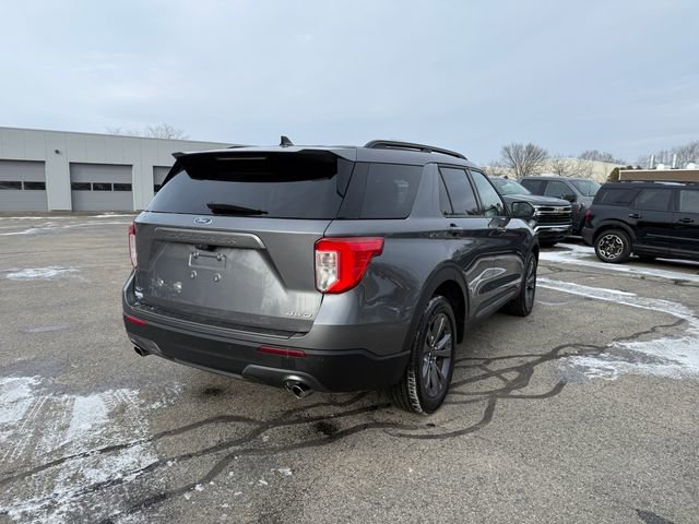 Used 2022 Ford Explorer XLT w/ Equipment Group 202A image 29
