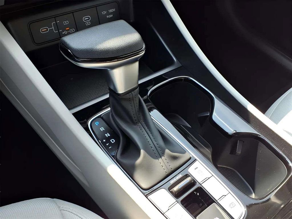 New 2026 Hyundai Tucson SEL image 11