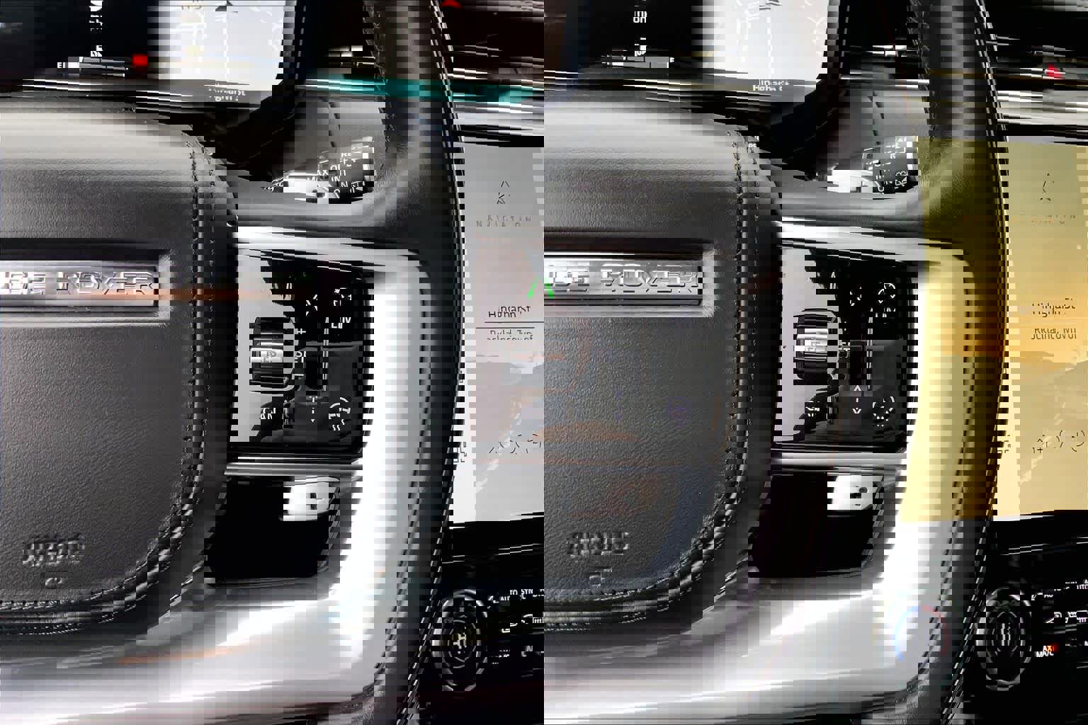 Used 2023 Land Rover Range Rover SE image 23