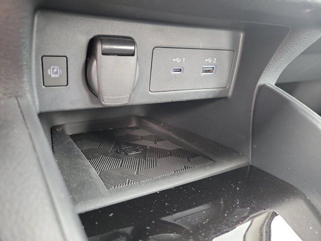 Certified 2025 Nissan Versa SR w/ Trunk Package FWD image 30