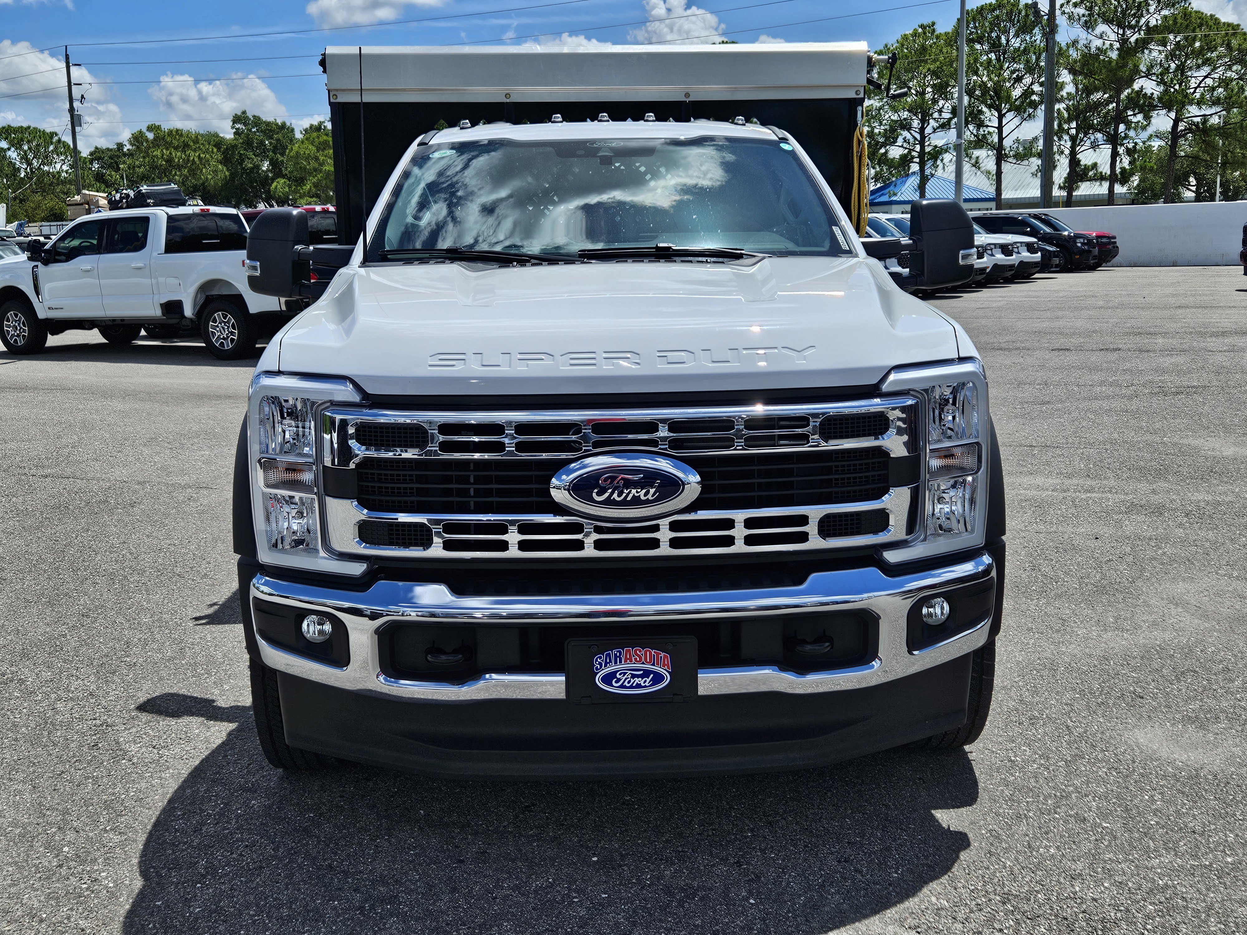 New 2025 Ford F450 XL w/ XL Chrome Package RWD image 9