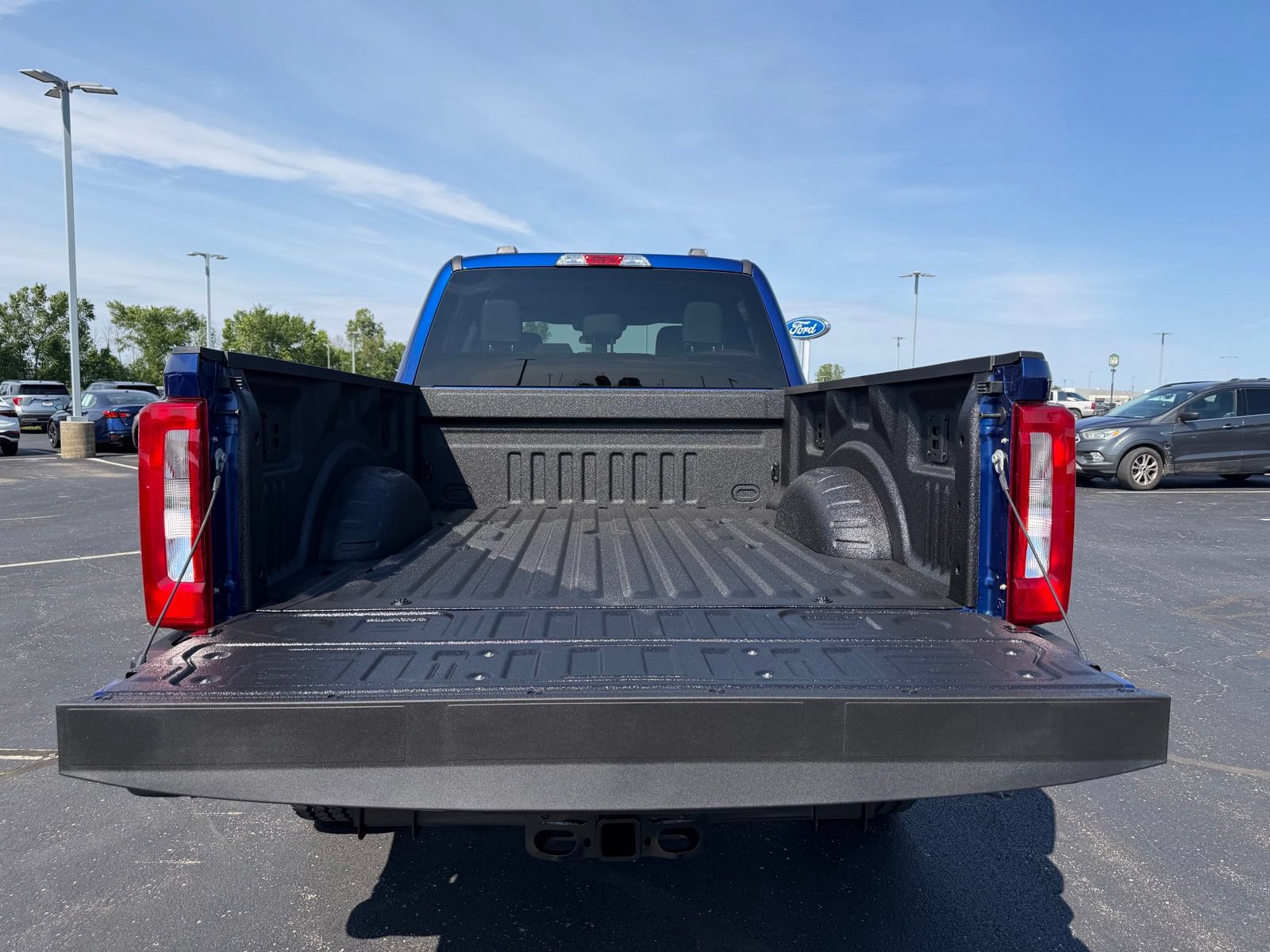 New 2026 Ford F250 XLT w/ FX4 Off-Road Package AWD/4WD image 10