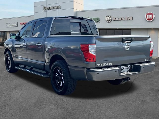 Used 2019 Nissan Titan SL RWD image 5