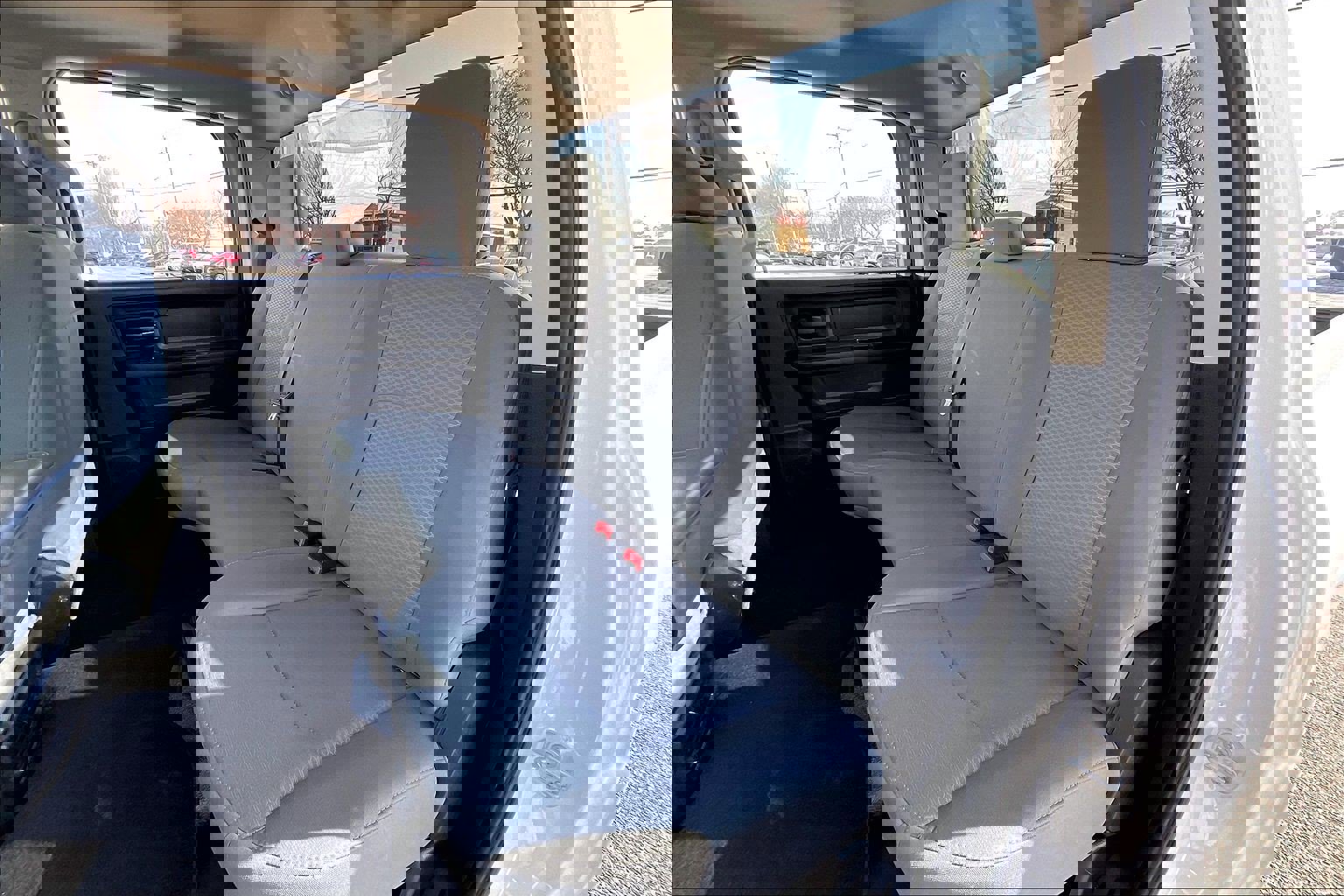 Used 2018 RAM 3500 Tradesman w/ Chrome Appearance Group image 30