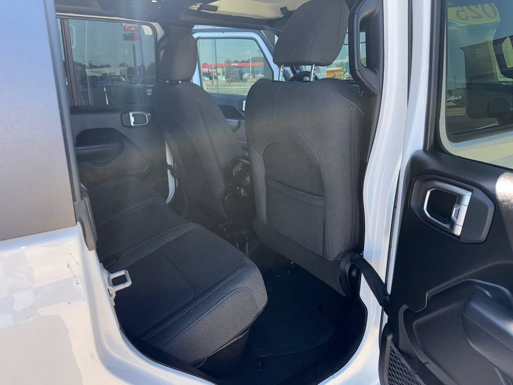 Used 2025 Jeep Gladiator Sport AWD/4WD image 18