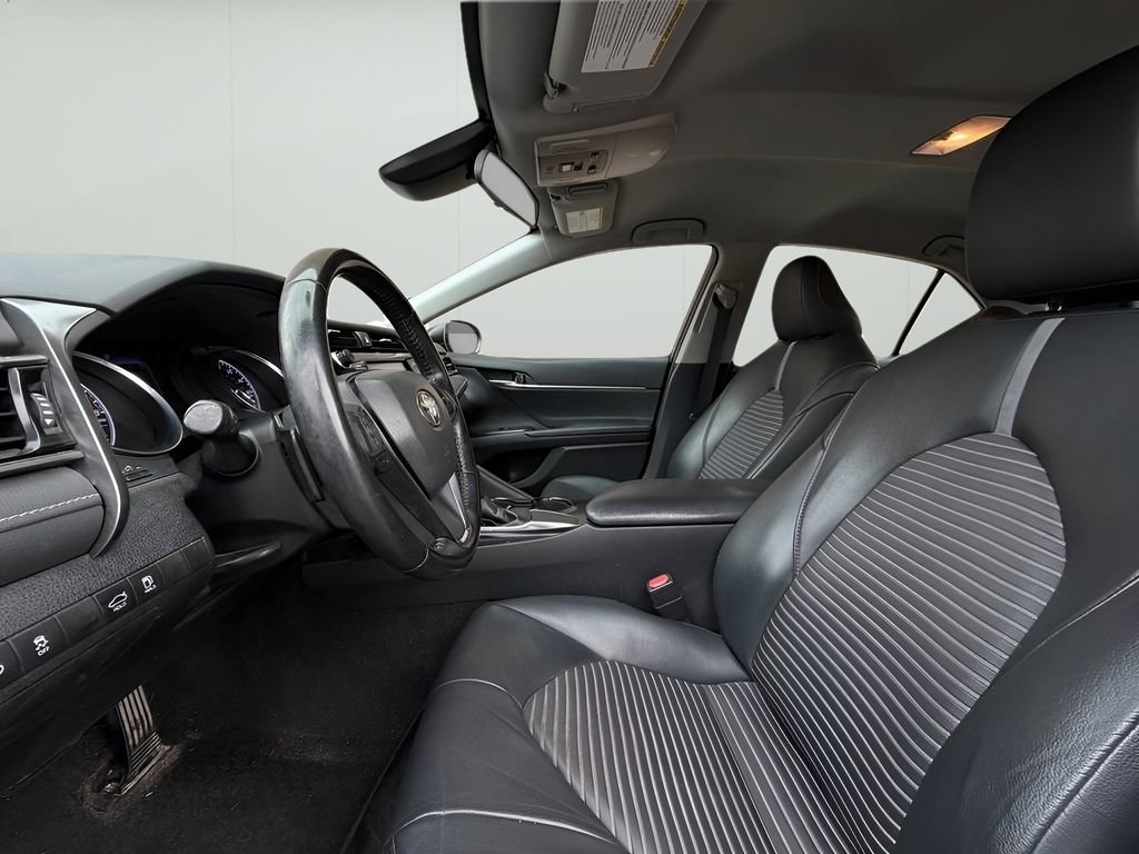 Used 2019 Toyota Camry SE image 14