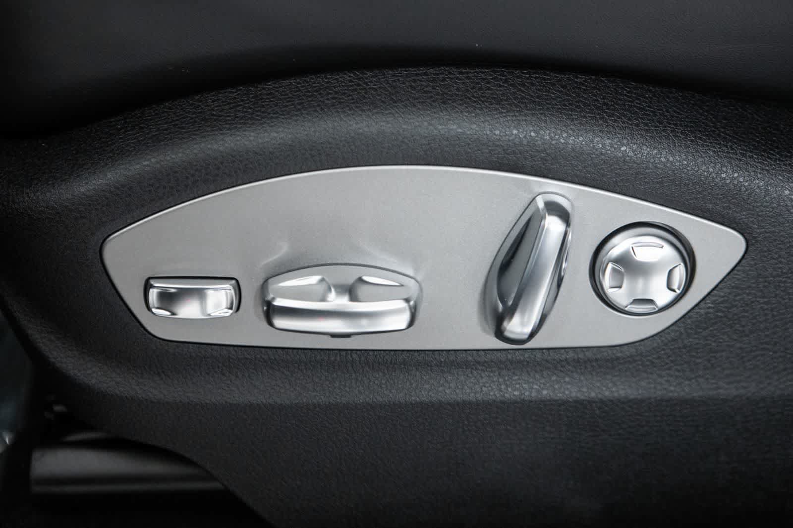 New 2026 Porsche Macan S AWD/4WD image 23