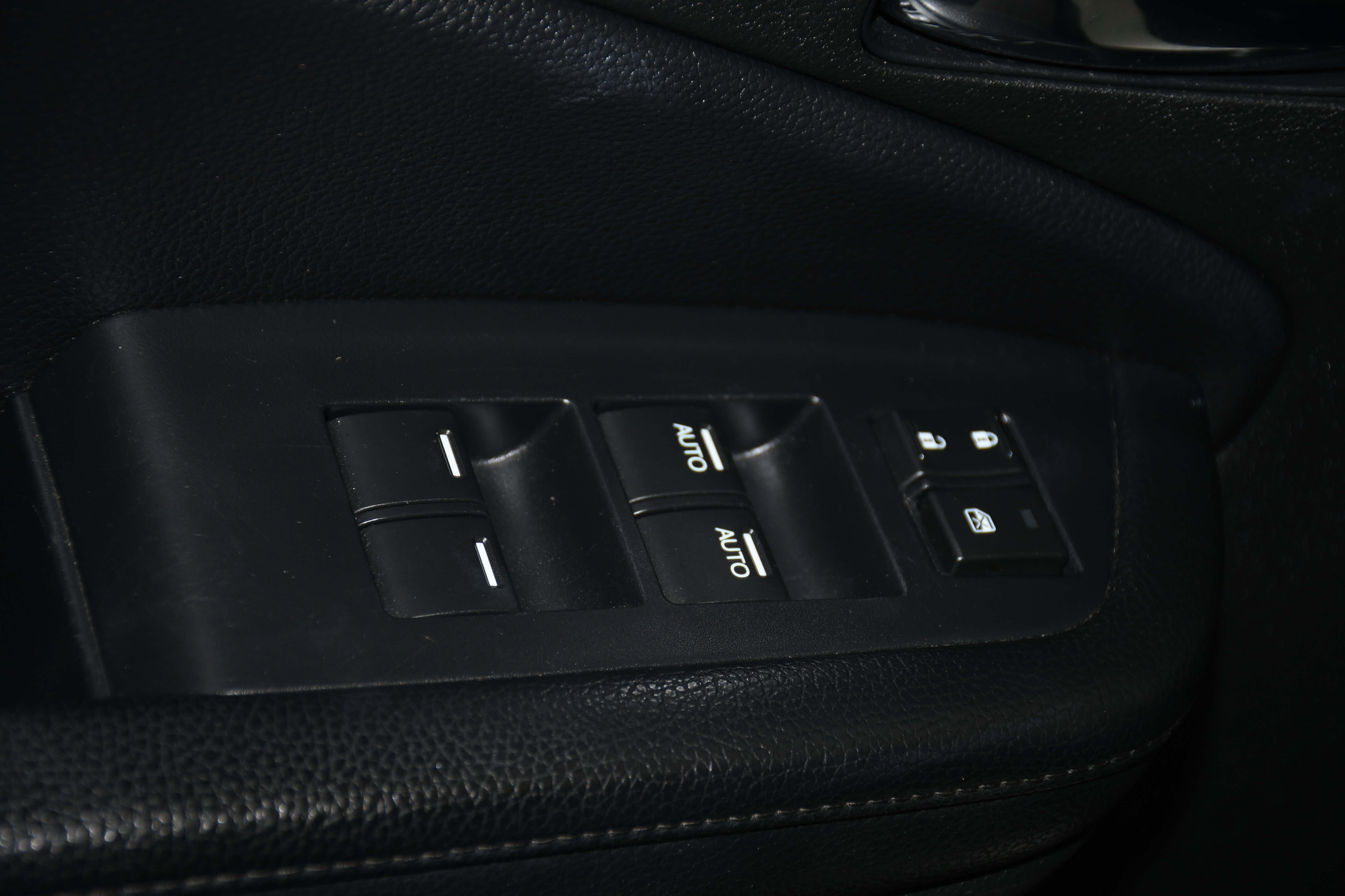 Used 2019 Honda Passport EX-L image 11