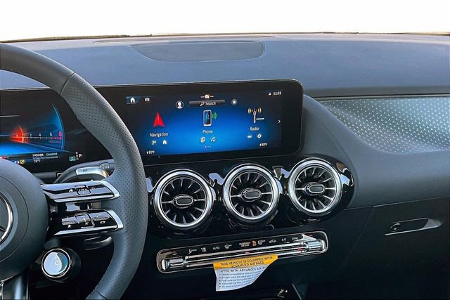 New 2025 Mercedes-Benz GLA 35 AMG 4MATIC image 10