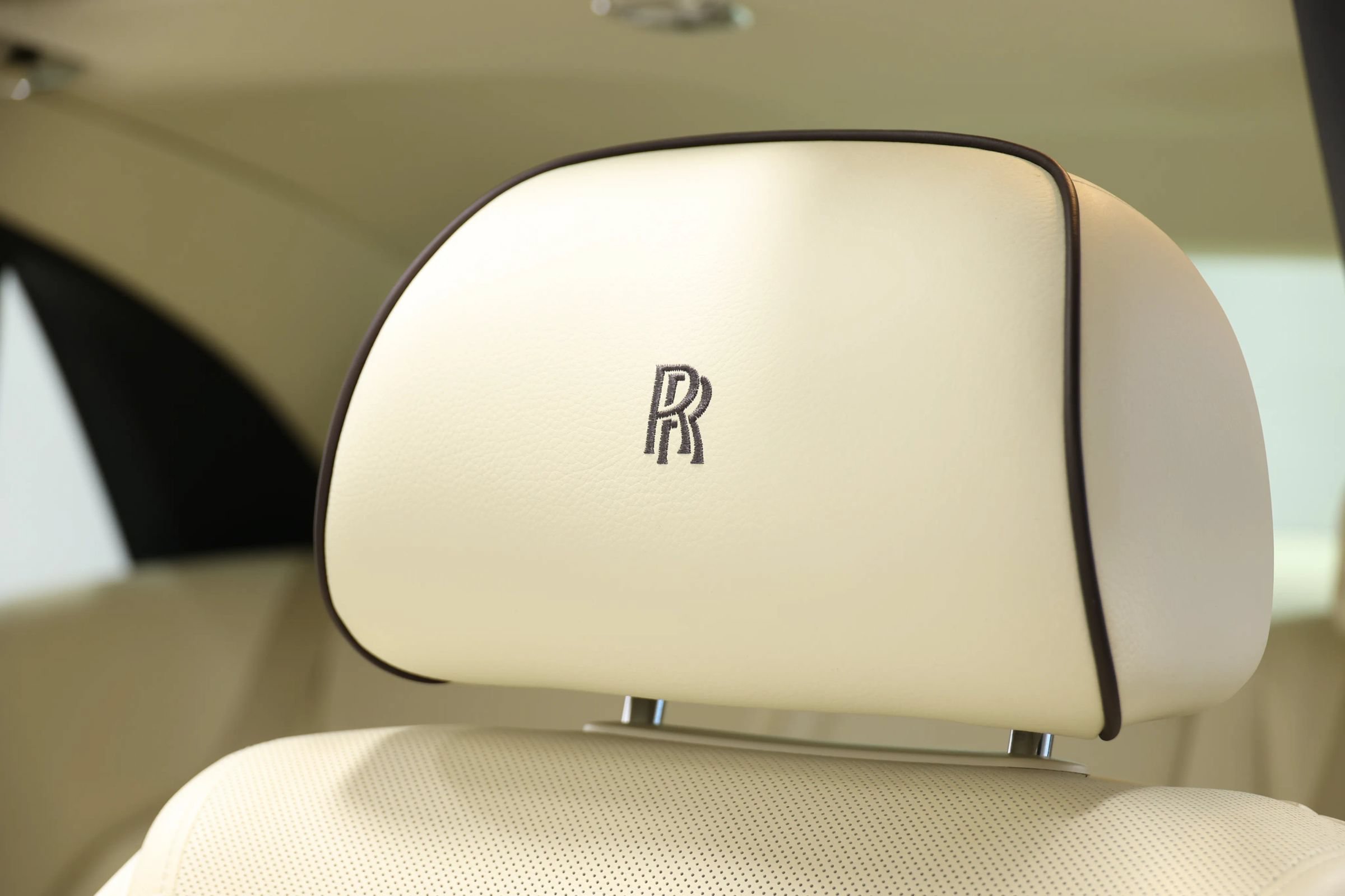 Used 2016 Rolls-Royce Ghost RWD image 20