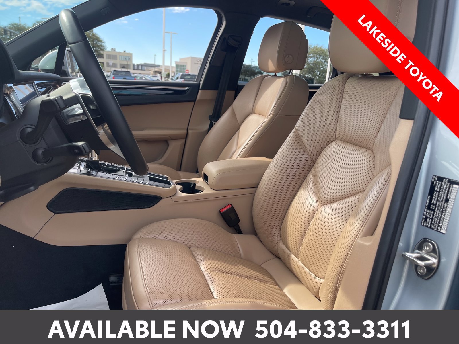 Used 2021 Porsche Macan AWD/4WD image 22