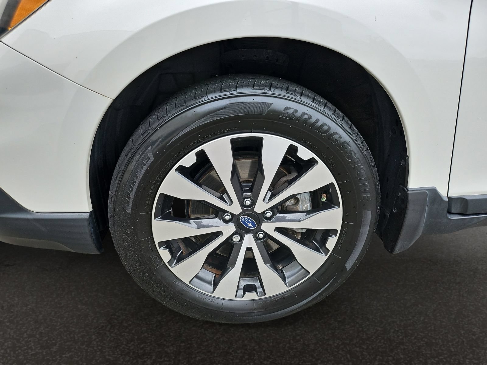 Used 2016 Subaru Outback 2.5i Limited AWD/4WD image 39