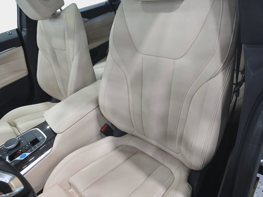 Used 2023 BMW i4 eDrive35 w/ Premium Package image 14