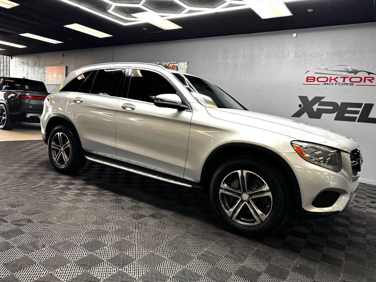 Used 2016 Mercedes-Benz GLC 300 image 2