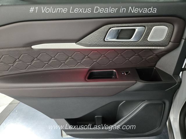 Used 2025 Ford Explorer Platinum w/ LUX Leather Package AWD/4WD image 20