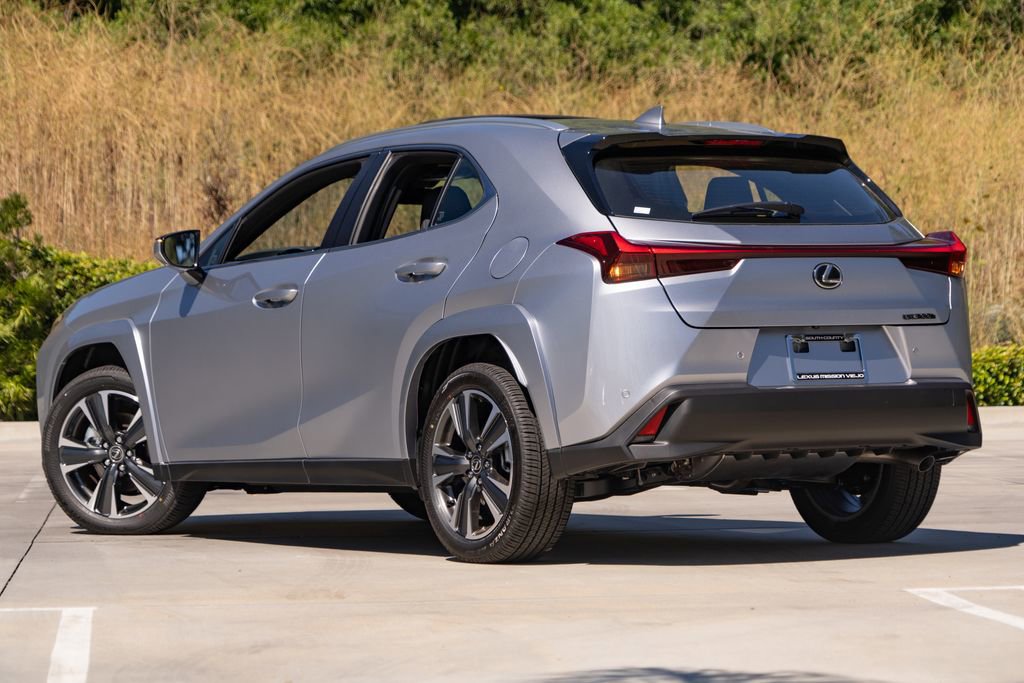 New 2026 Lexus UX 300h FWD image 2
