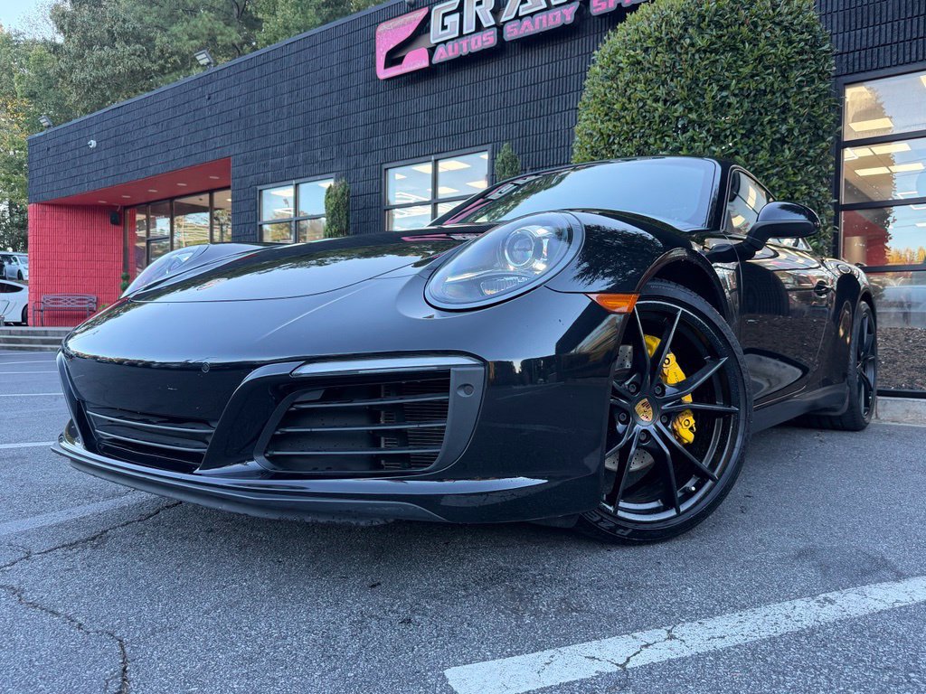Used 2019 Porsche 911 Carrera RWD image 2